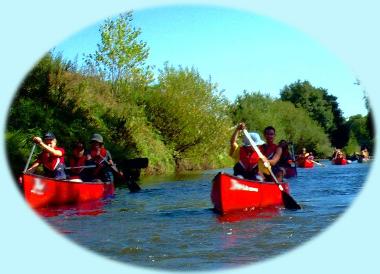 Ein ganz besonderes Naturerlebnis sind Kanutouren auf der Hunte.  Besonders der Flussabschnitt zwischen Wildeshausen und Astrup ist einer der der schönsten und ökologisch bedeutendsten. Ein Wasserwander- Lehrpfad erläutert anschaulich die Besonderheiten des Lebensraum Fluss. 